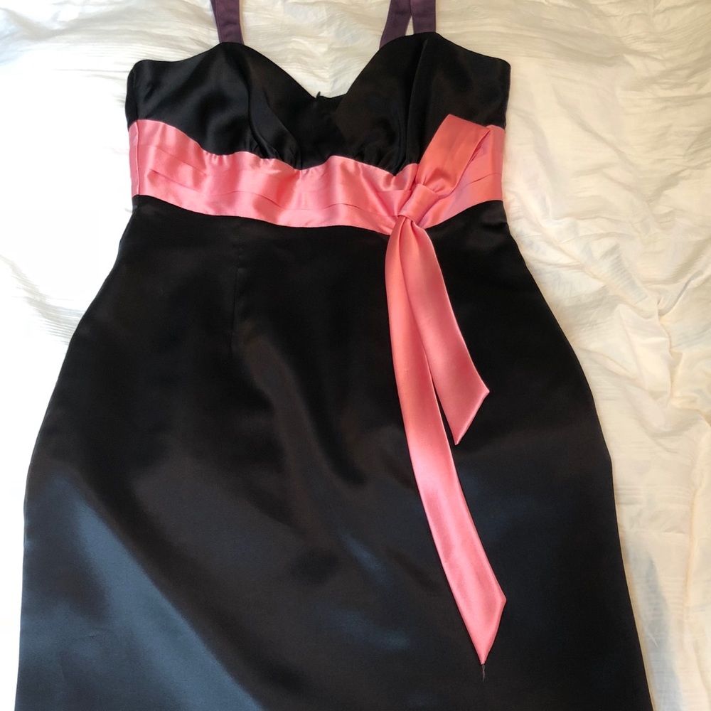 California cool-Black silk cocktail dress with contrasting straps